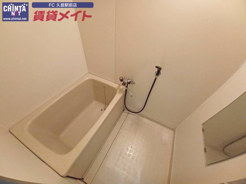 バス・シャワールーム　同型タイプの写真です