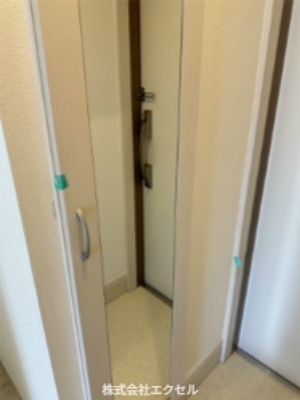 玄関　同建物別室の写真です。
