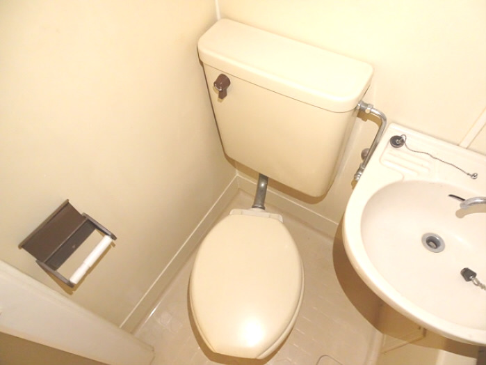 トイレ　落ち着いたトイレです