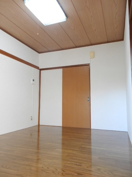 その他部屋・スペース　☆洋室６帖☆