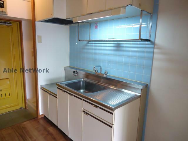 キッチン　※同物件別部屋の写真です。