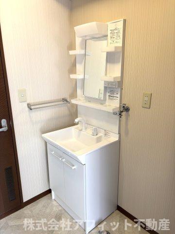 洗面設備　洗髪洗面化粧台