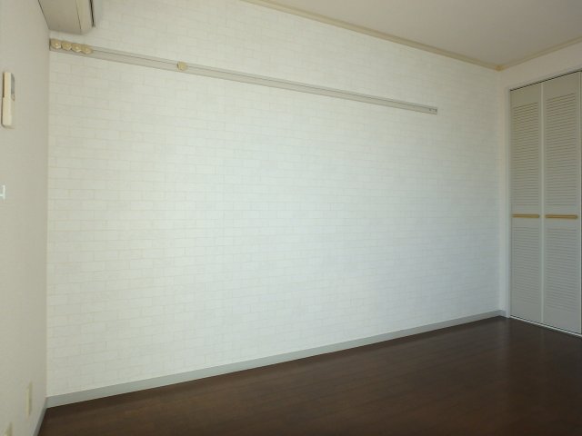 その他部屋・スペース　落ち着いたアクセントクロス