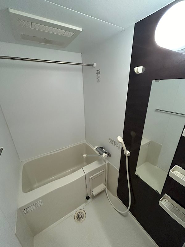 バス・シャワールーム　反転タイプ