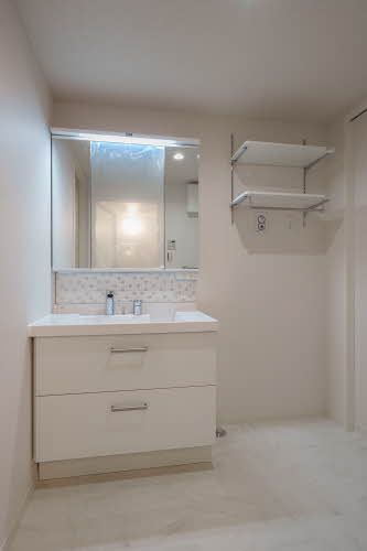 洗面設備　洗面化粧台