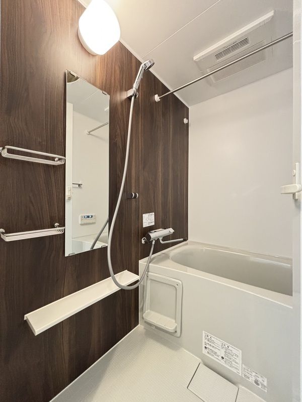 バス・シャワールーム　同メーカー施工イメージ