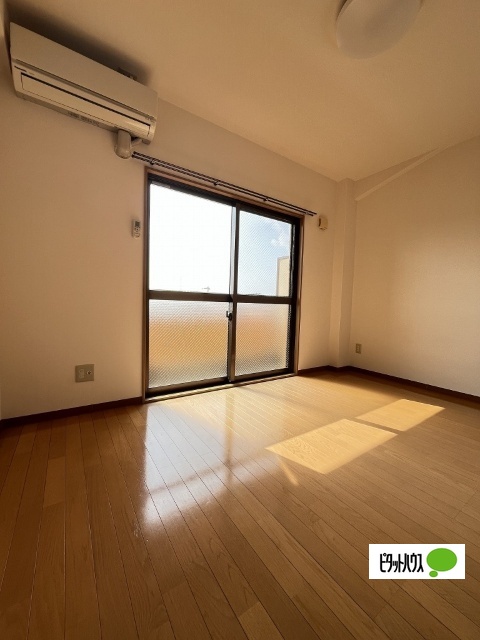 居室・リビング　３０６