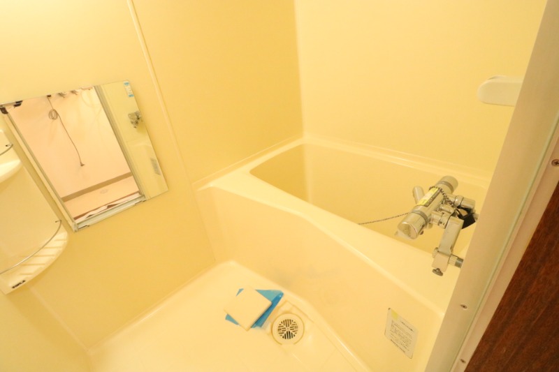 バス・シャワールーム　綺麗な浴室です♪