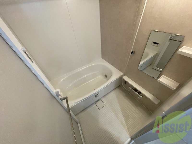 バス・シャワールーム　お風呂になります。一日の疲れを癒してくださいね。