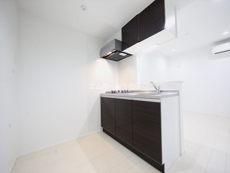 キッチン　システムキッチン（ガス2口コンロ付）カウンターキッチン