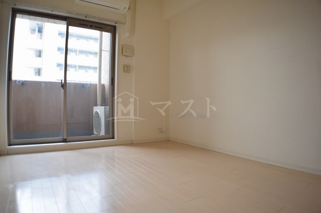 居室・リビング　別号室参考写真