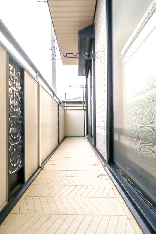 バルコニー　図面と現状に相違がある場合には現状を優先