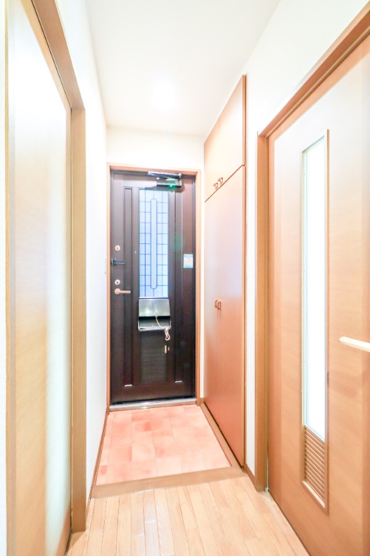 玄関　図面と現状に相違がある場合には現状を優先