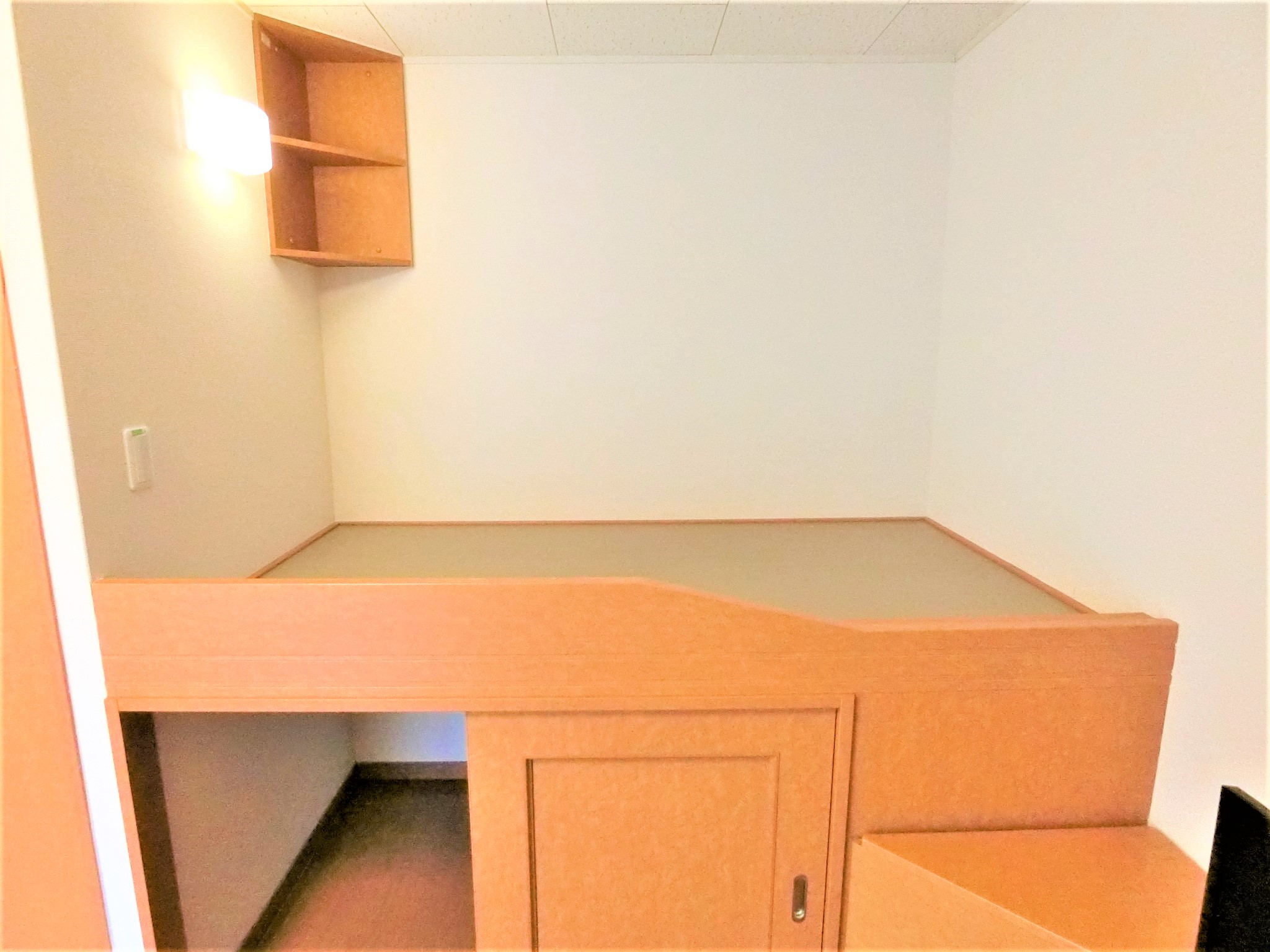 その他部屋・スペース　ベッドスペース（下部に大型収納付）を完備です☆