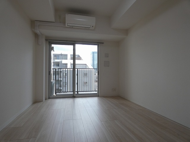 居室・リビング　居間