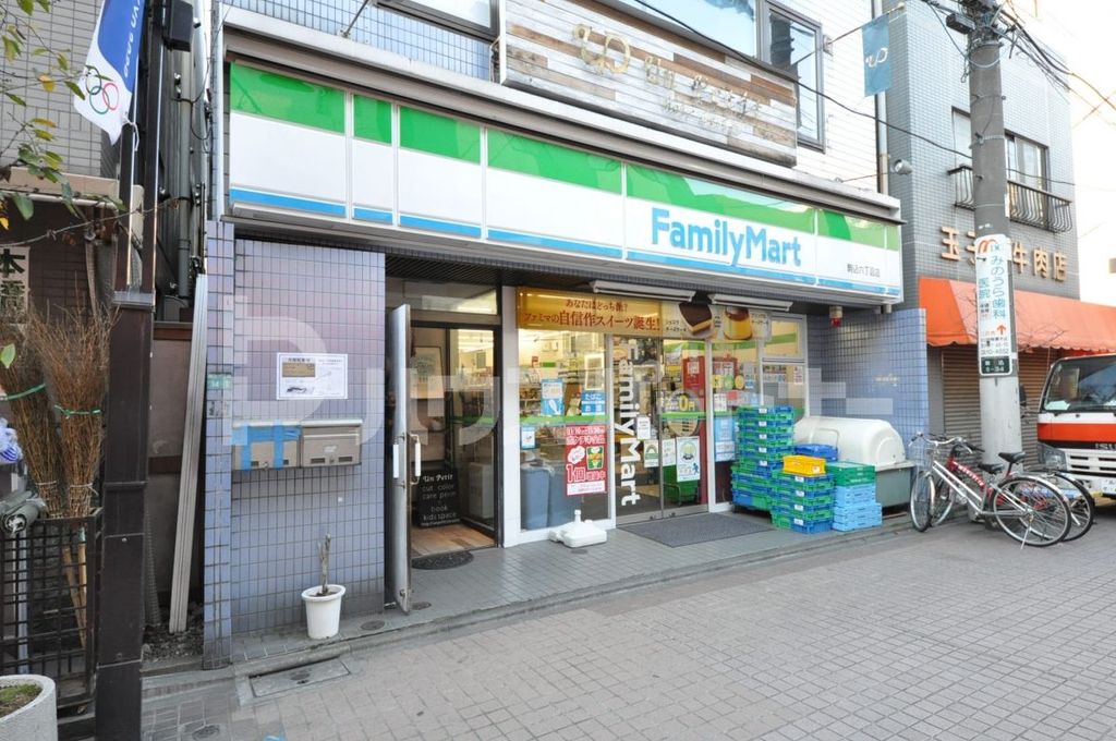 コンビニ　ファミリーマート駒込六丁目店（コンビニ）まで190m