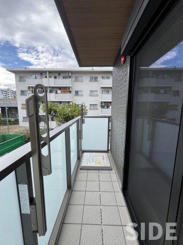 バルコニー　※同シリーズ参考画像