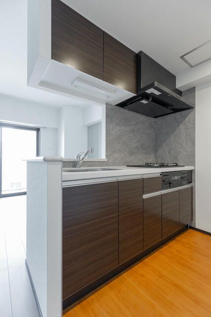 キッチン　コンパクトなキッチンで掃除もラクラク