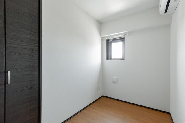 その他部屋・スペース　広くて明るい寝室