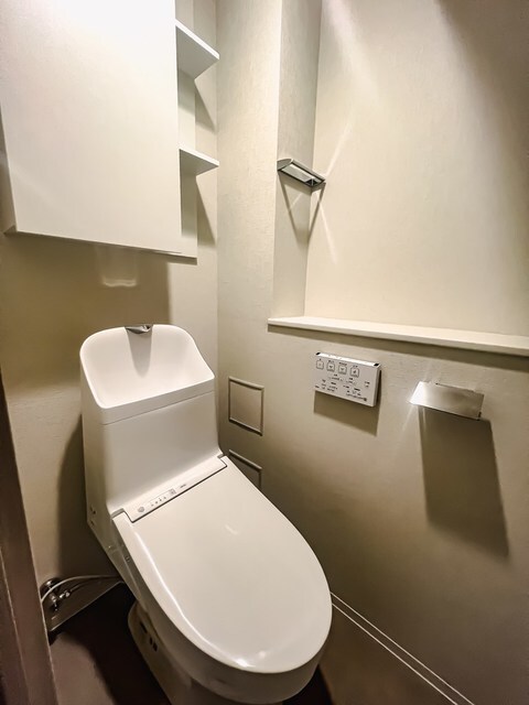 トイレ　※写真は同タイプ住戸です。