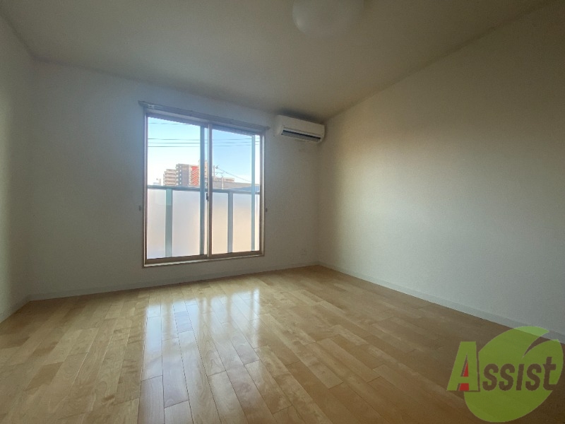 居室・リビング　広々としたリビング。日当たり良好、ゆっくり出来ますね。