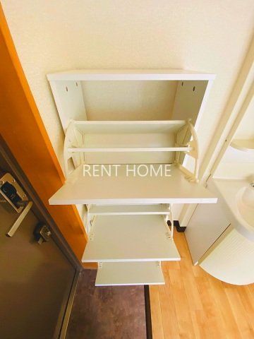 収納　別タイプのお部屋の写真です