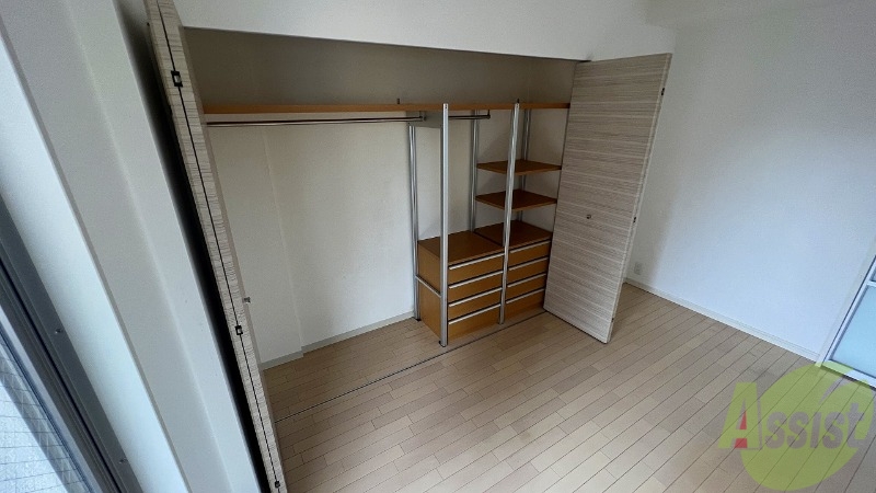 収納　これだけ収納があればお部屋も広く使えますね。