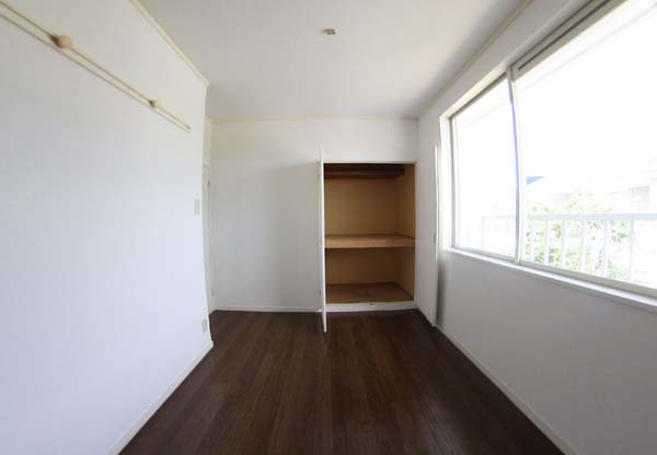 居室・リビング　スタンダードな洋室です