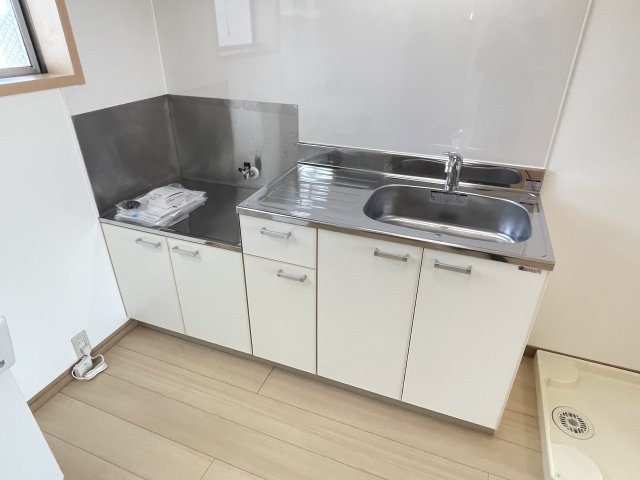 キッチン　※同タイプのサンプル写真です。