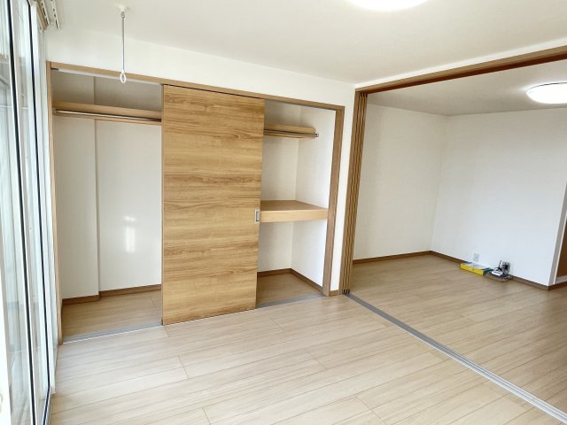 収納　※同タイプのサンプル写真です。