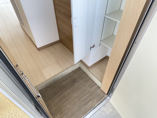 バルコニー　※同タイプのサンプル写真です。