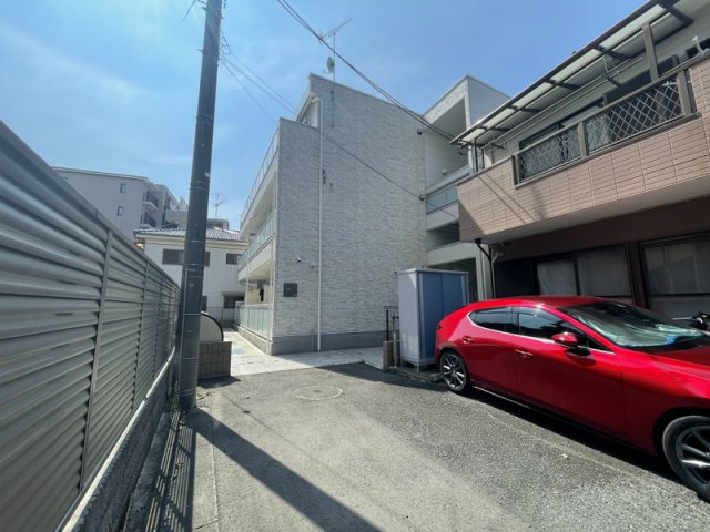 建物外観　外観は落ち着いています