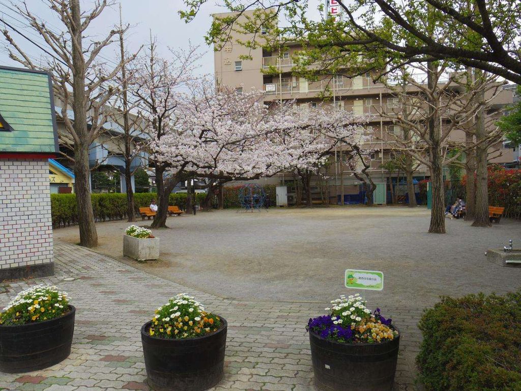 公園　中葛西五丁目児童遊園（公園）まで390m