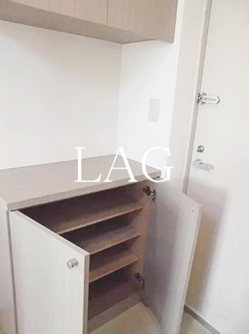 玄関　玄関です。