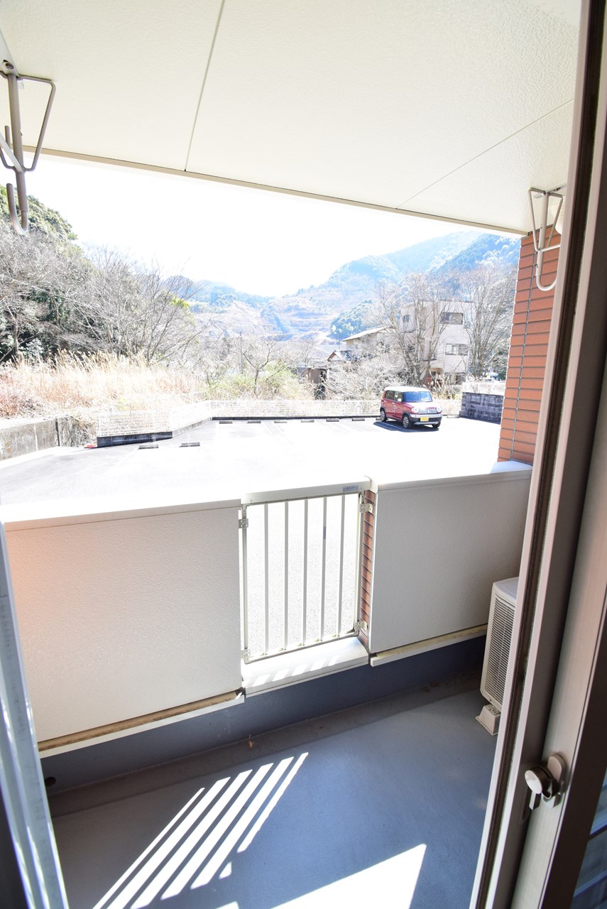 バルコニー　同一物件反転タイプ