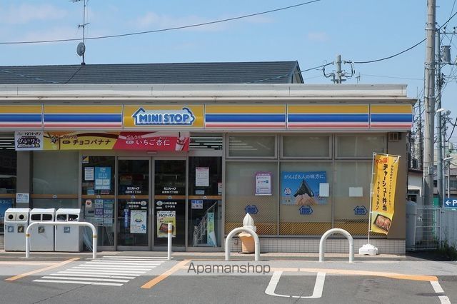 コンビニ　ミニストップ前原東３丁目店（コンビニ）まで275m
