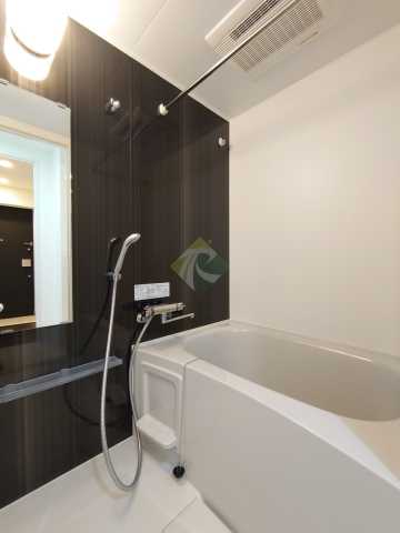 バス・シャワールーム　室内見学承ります。当店掲載物件以外もまとめてお問合頂けます。