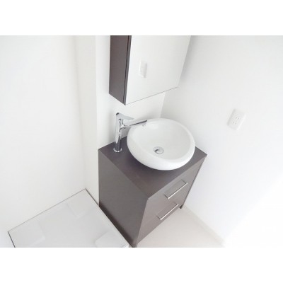 洗面設備　同じシリーズの写真です。