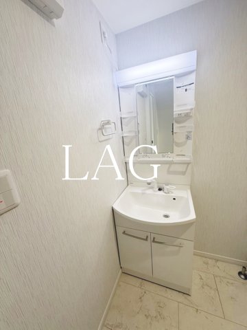 洗面設備　洗面台です。