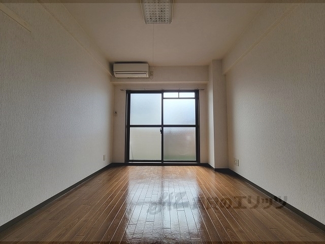 居室・リビング　居室