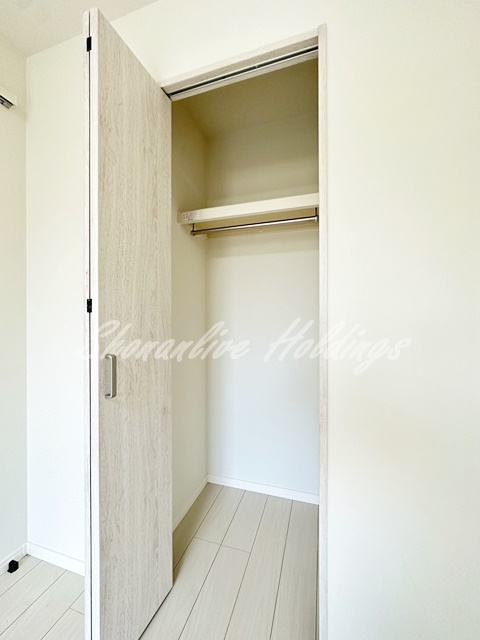 収納　ポール付きで使い勝手の良いクローゼット♪