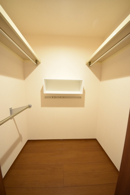 収納　☆ウォークインでお部屋スッキリ☆