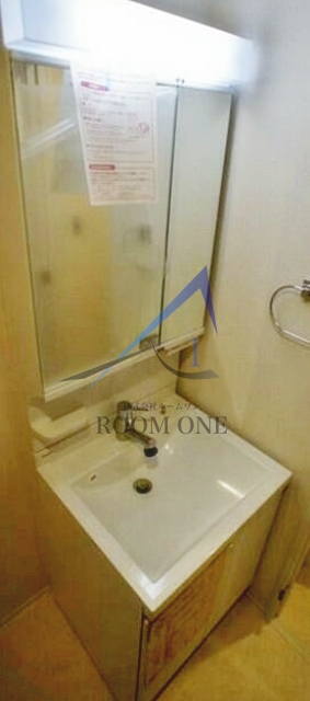 洗面設備　独立洗面台です。