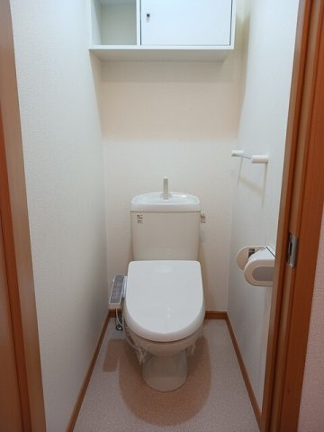 トイレ　清潔感のあるトイレです