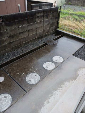 庭　簡単な家庭菜園も楽しめるお庭です