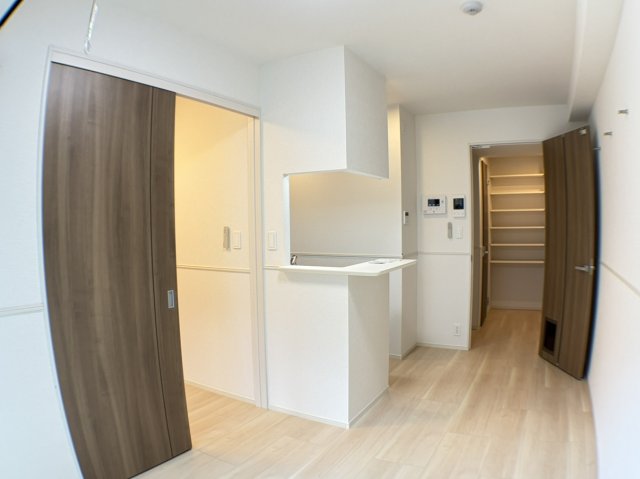 居室・リビング　※同物件他部屋写真　反転・色違いの場合有　現状優先