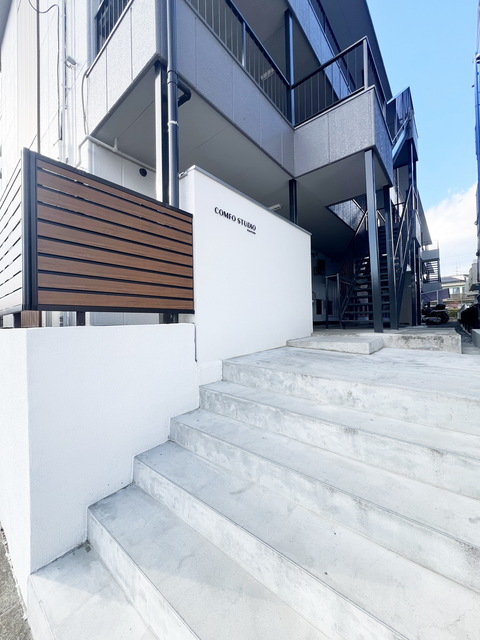 エントランス　～今日も一日お疲れ様～