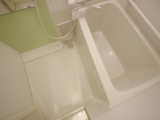 バス・シャワールーム　★ゆったりとしたバスルームです★