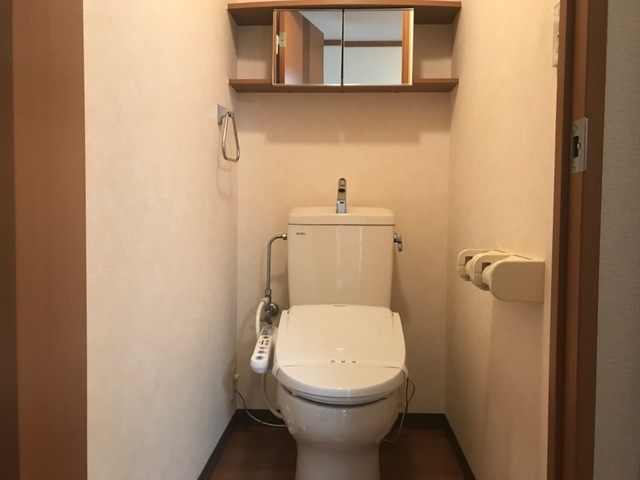 トイレ　トイレ