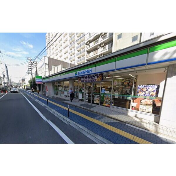 コンビニ　ファミリーマート仙台木町通一丁目店（コンビニ）まで40m